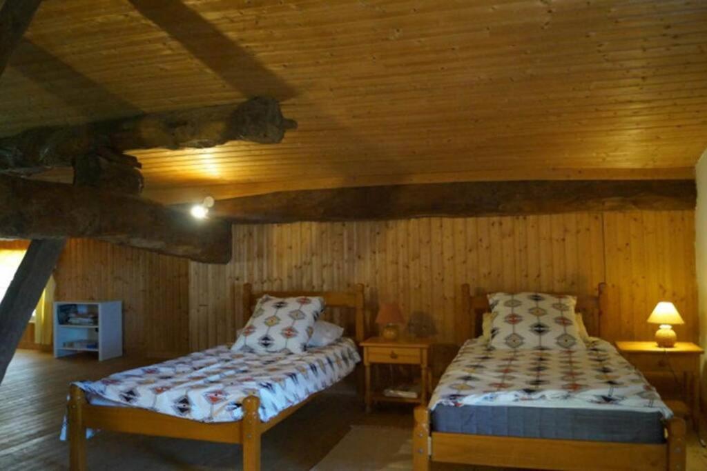 Gite Rural Saint-Pierre-sur-Dropt Exteriör bild